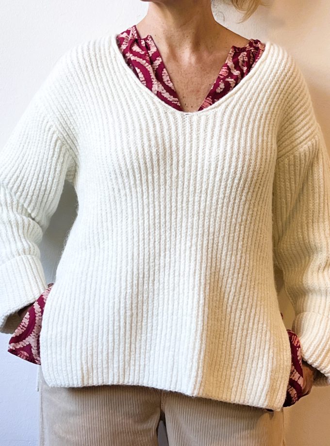 Maxi pull con scollo a v profondo Akep