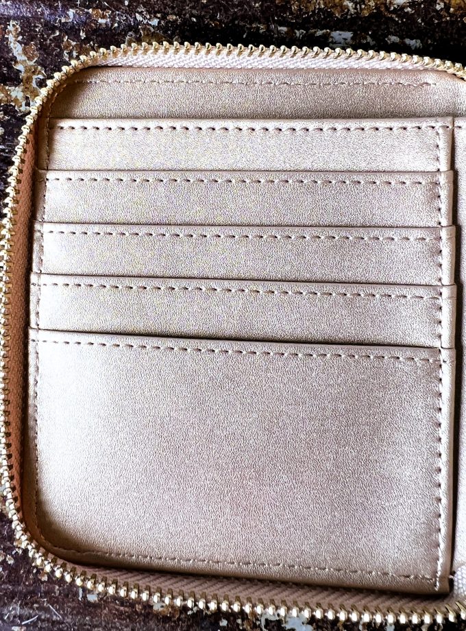 Portafoglio Around Manila Grace