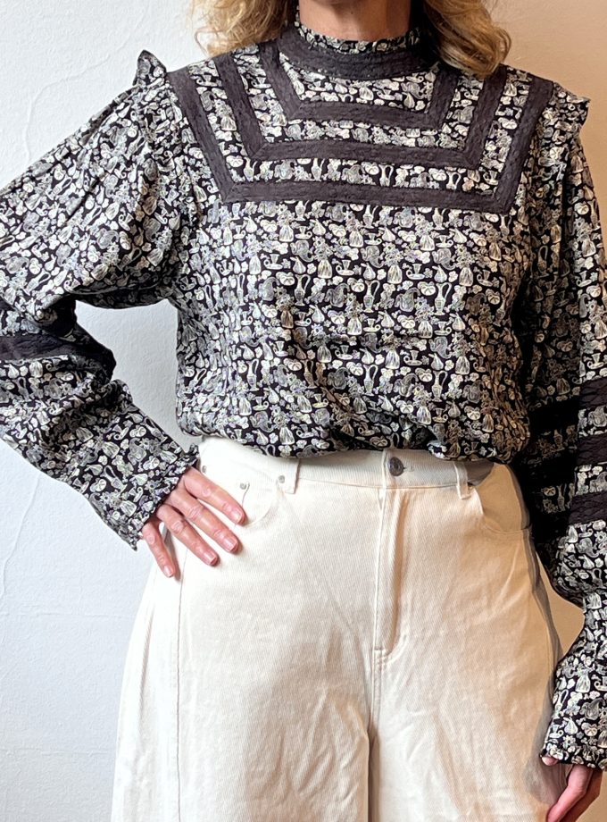 Blusa fantasia Gyliane Frnch