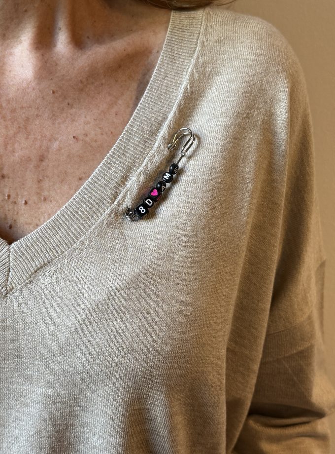 Maglia a V con spilla Ottod'Ame