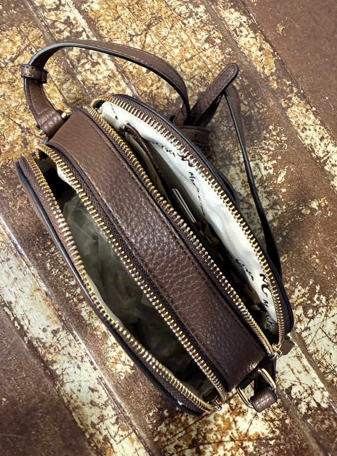 Tracollina zip Manila Grace